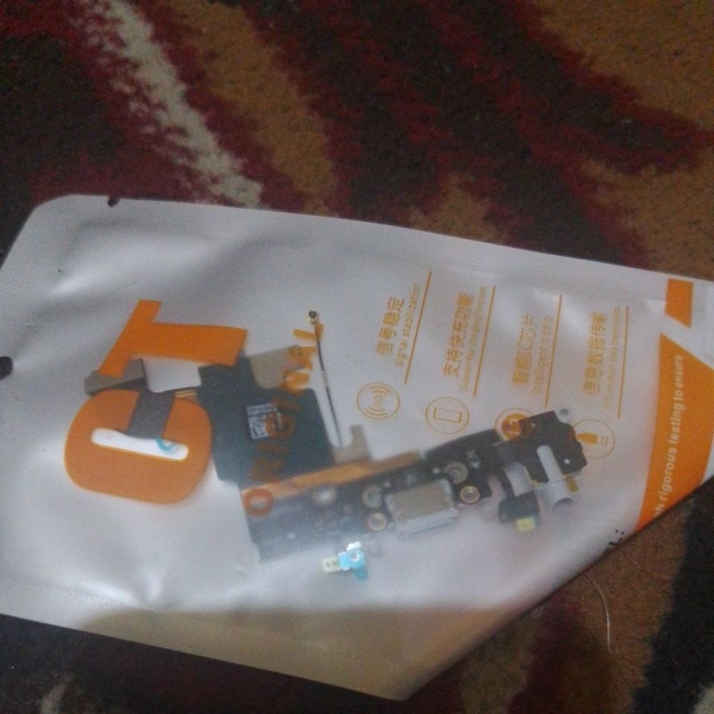 FLEXSIBEL KONEKTOR CHARGER IPHONE 6S FULSET IC