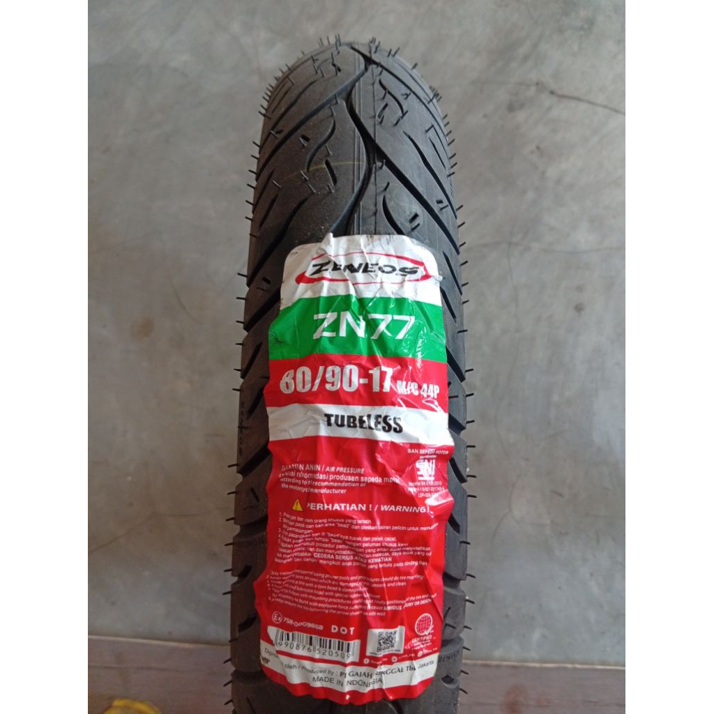 BAN TUBLESS ZENEOS 80/90 RING 17