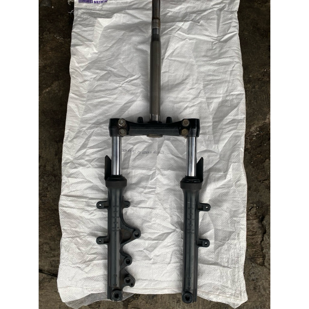 Shock Shockbreaker depan set segitiga T Yamaha aerox new 155 original lepasan copotan motor