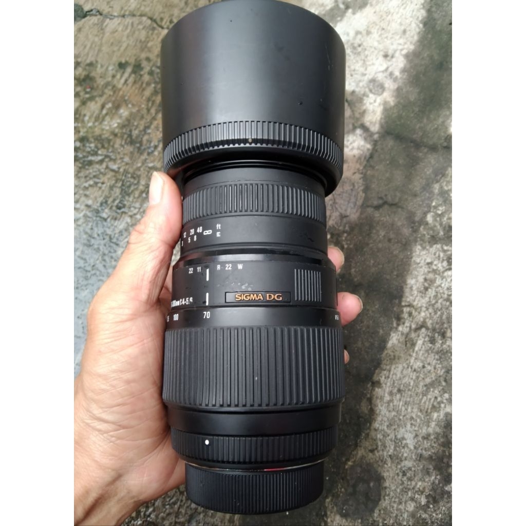 Lensa sigma DG 70 300mm for nikon