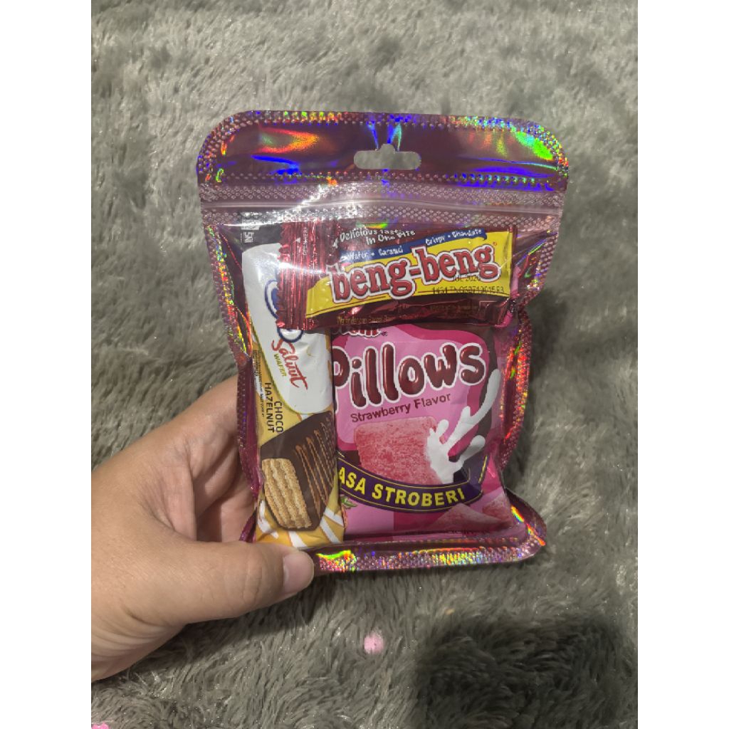 MINI GIFT SNACK DAN PERMEN HOLOGRAM ZIPLOCK GRATIS STIKER THANKYOU/ MINI HAMPERS SNACK UNTUK ACARA W