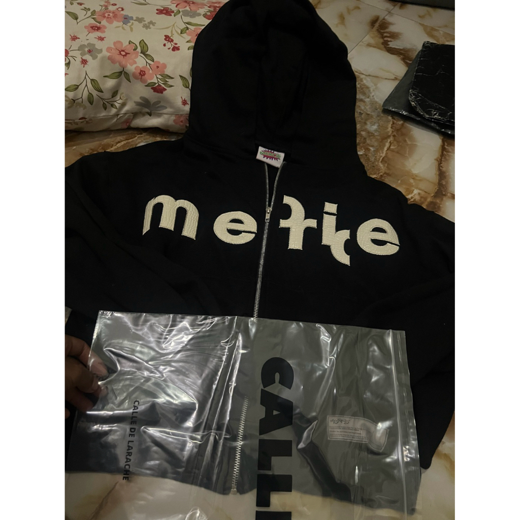 HOODIE MERCIE
