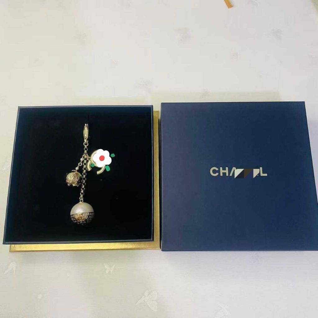 CH Xmas Ball 2025 Keychain Limited Gantungan Kunci Gantungan Tas Branded Vip Gift