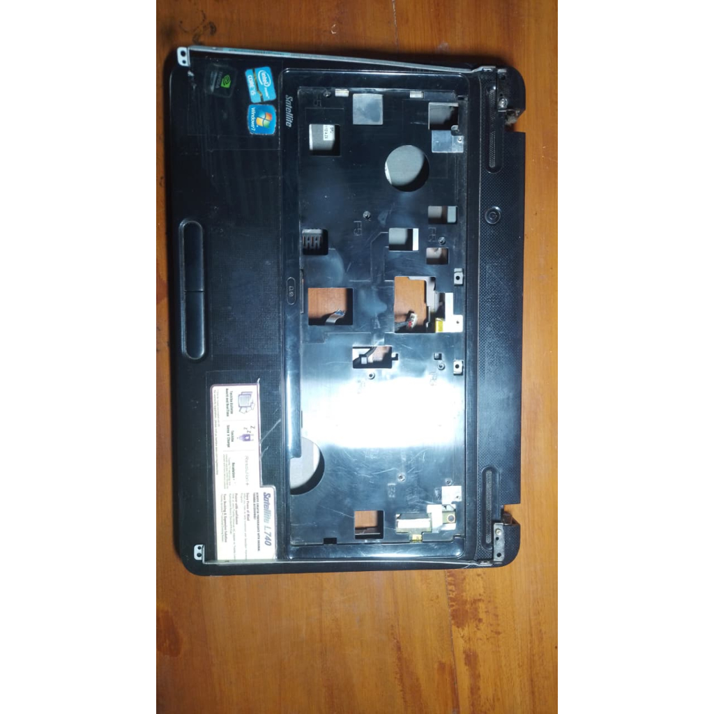 casing tengah/casing keyboard TOSHIBA SATELITE L740