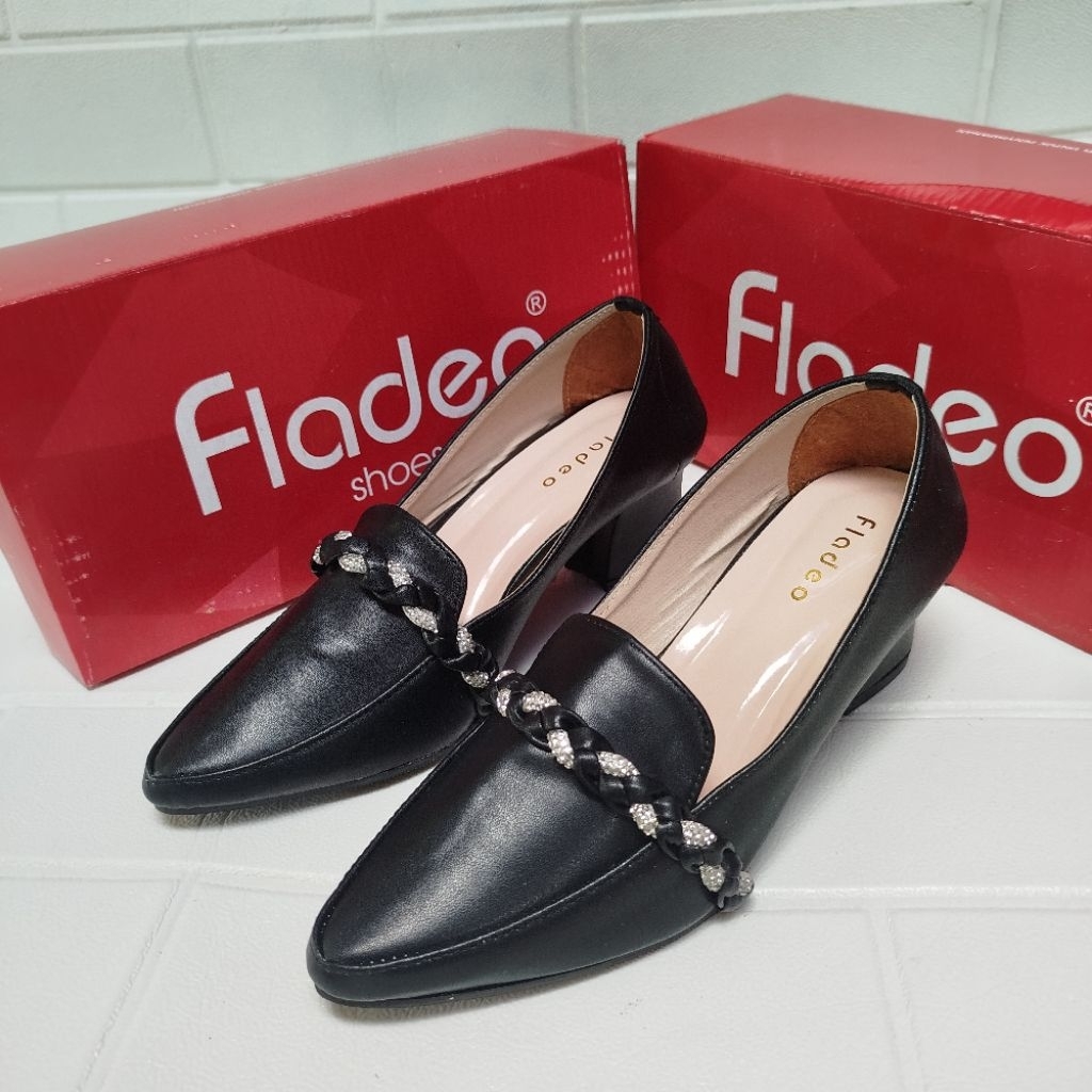 Sepatu Kerja Wanita Pantopel hak 5cm Model Kepang Mutiara kode MK Elegan Kekinian