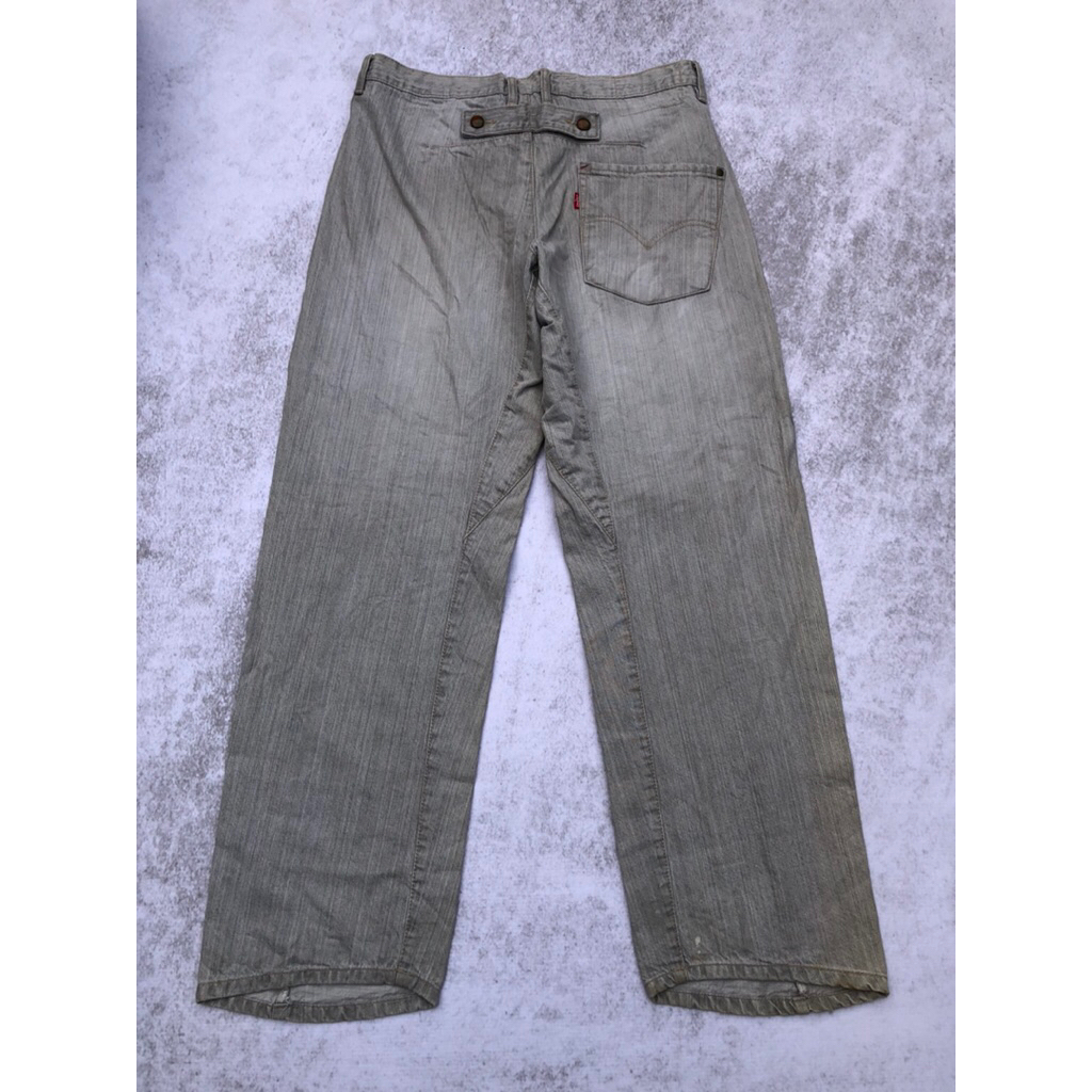 Levis Engineered Buckle Back Jeans