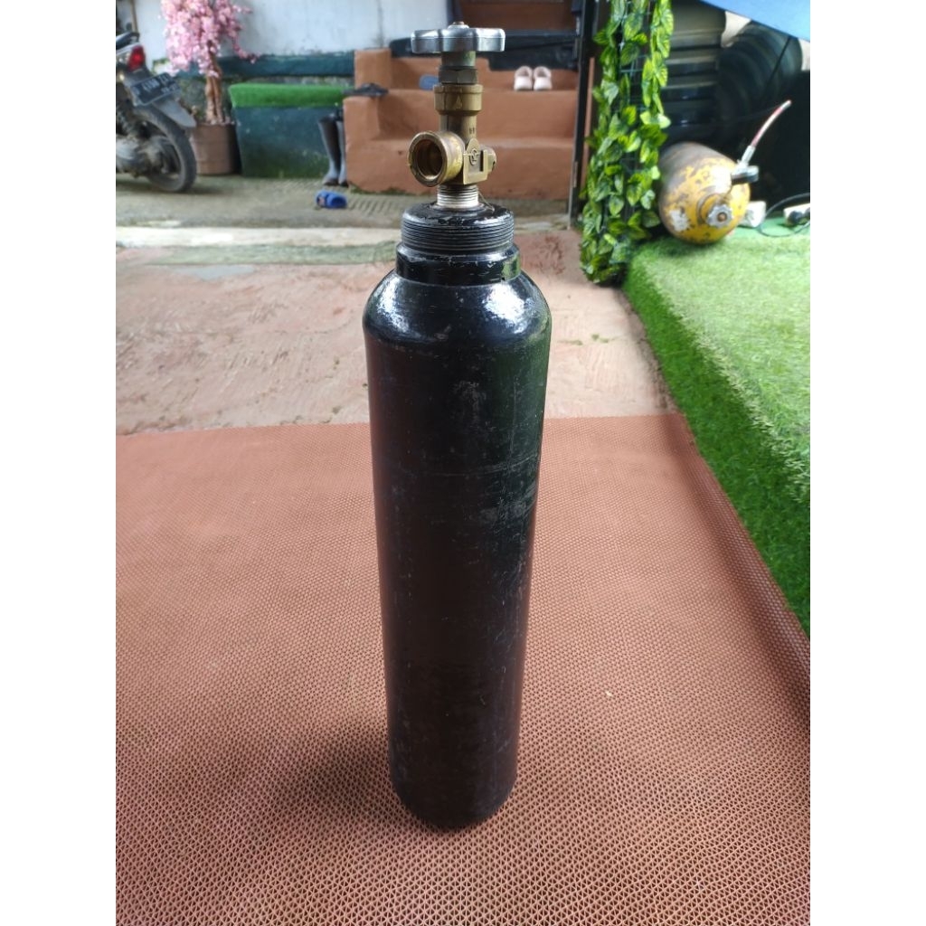 Tabung Oksigen 1m3 Oxigen Medis Oksygen Ikan Second Kosong