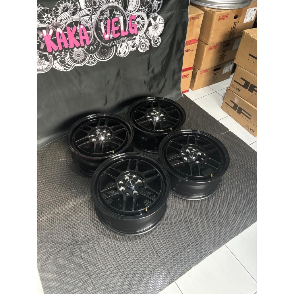 Velg Seken ENKEI RPF1 R15X6.5 in et 42 pcd 4x100/114.3