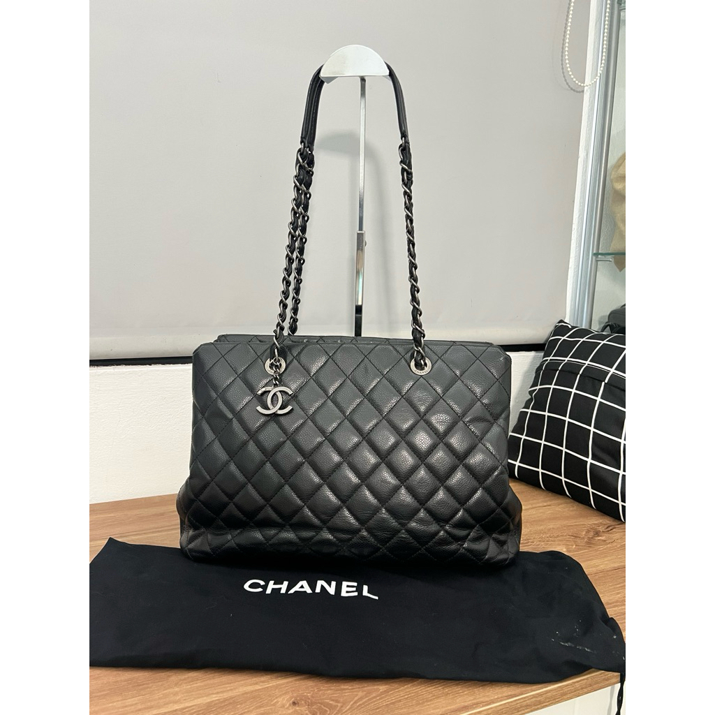PL chanel tote caviar