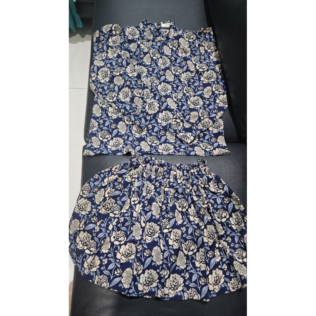 One Set Baju Bunga ( preloved )