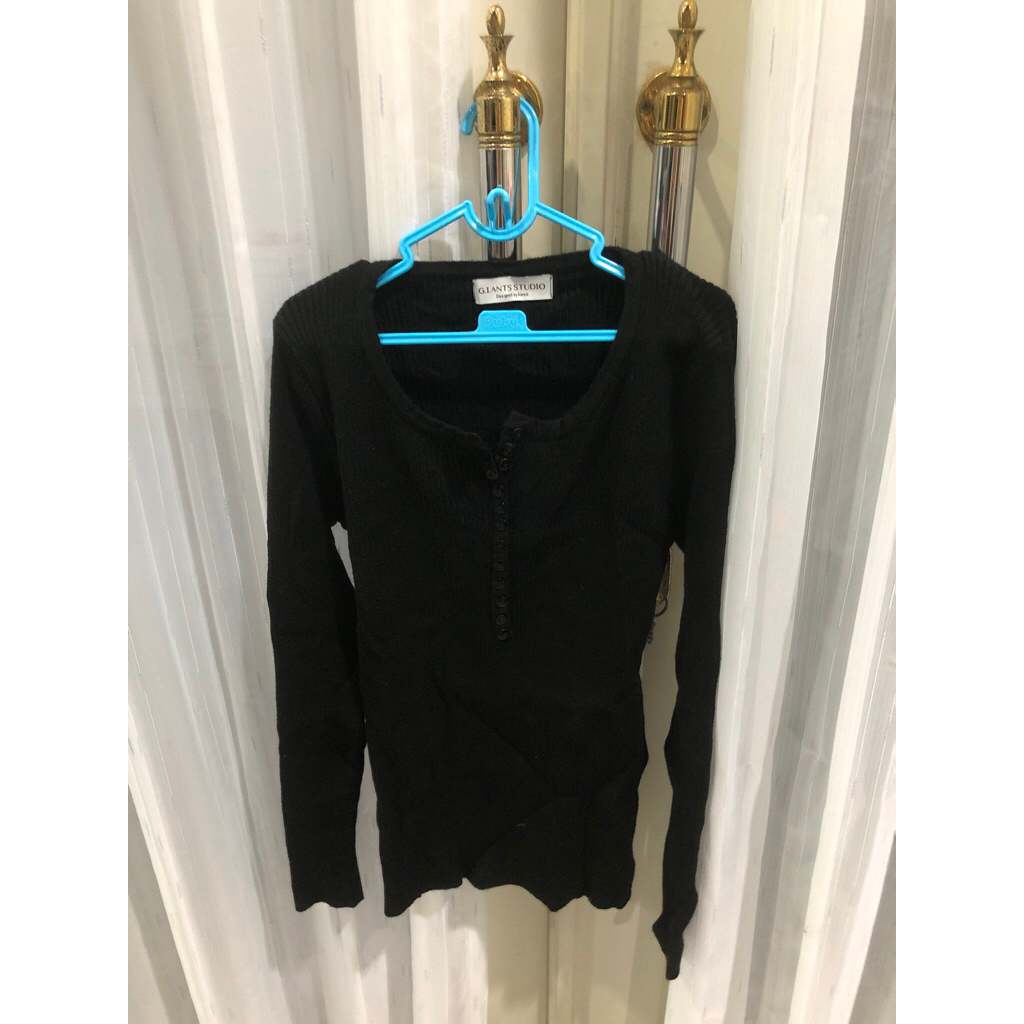NEW wool Top Black Freesize