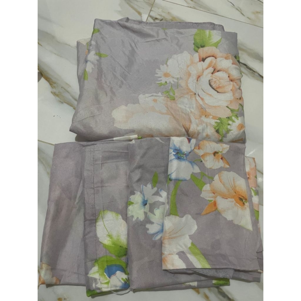 Satu set sprei & sarung bantal guling uk 160×200