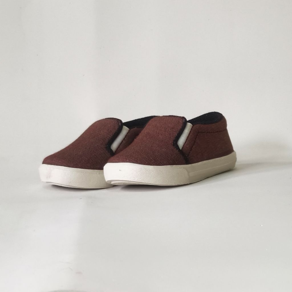 Sepatu anak slip on motif levis coklat lucu murahhh 