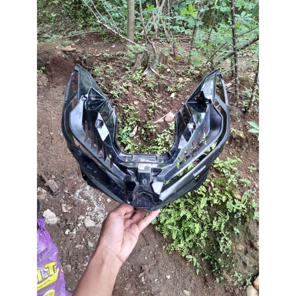 Frame cover alis sein lampu reflektor vario 125 150 new original