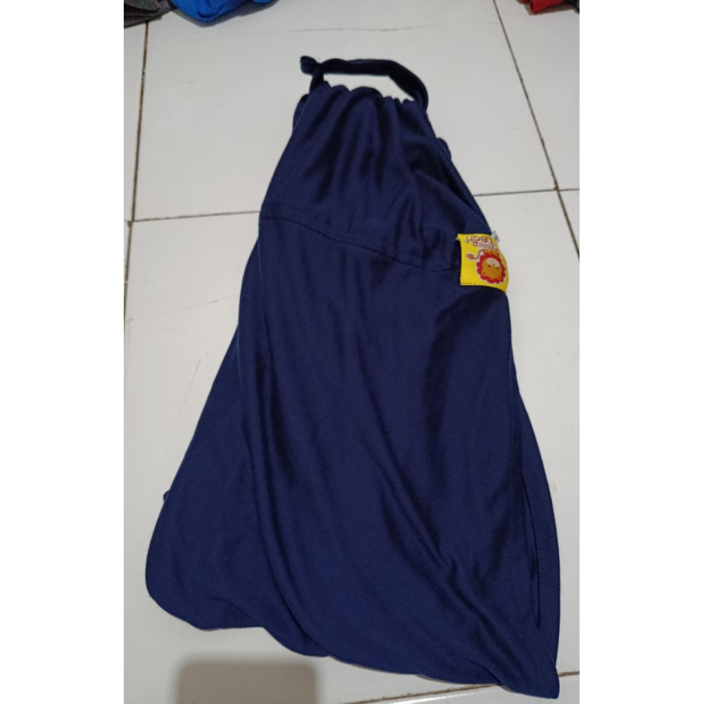 gendongan baby leon size m