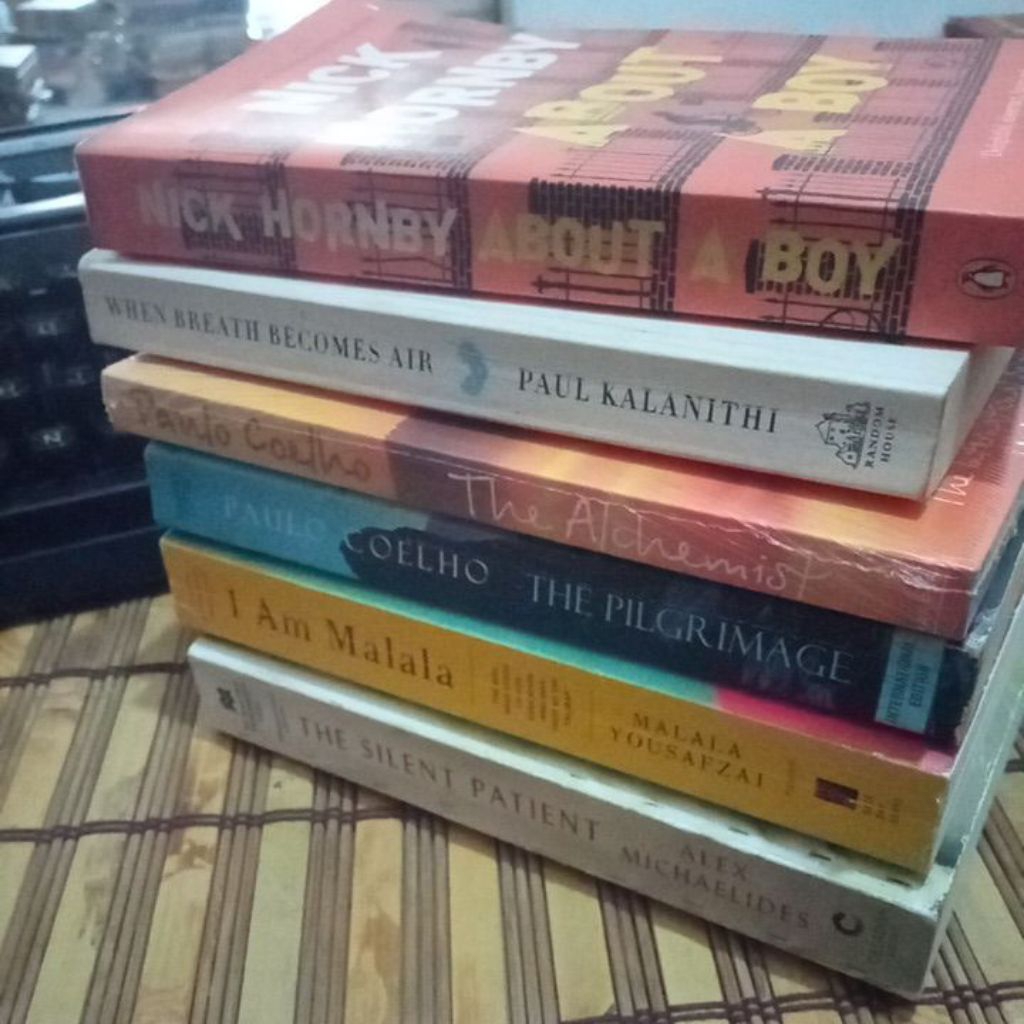 original novel English best seller, alchemist, sometimes i lie Alice freney dan lainnya