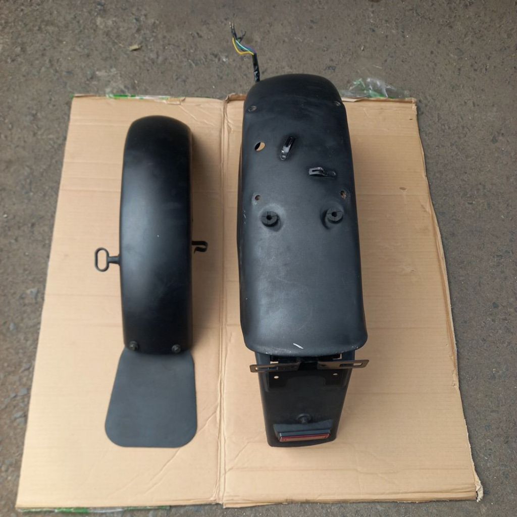 spakbor depan belakang Benelli Patagonian Eagle 250 original