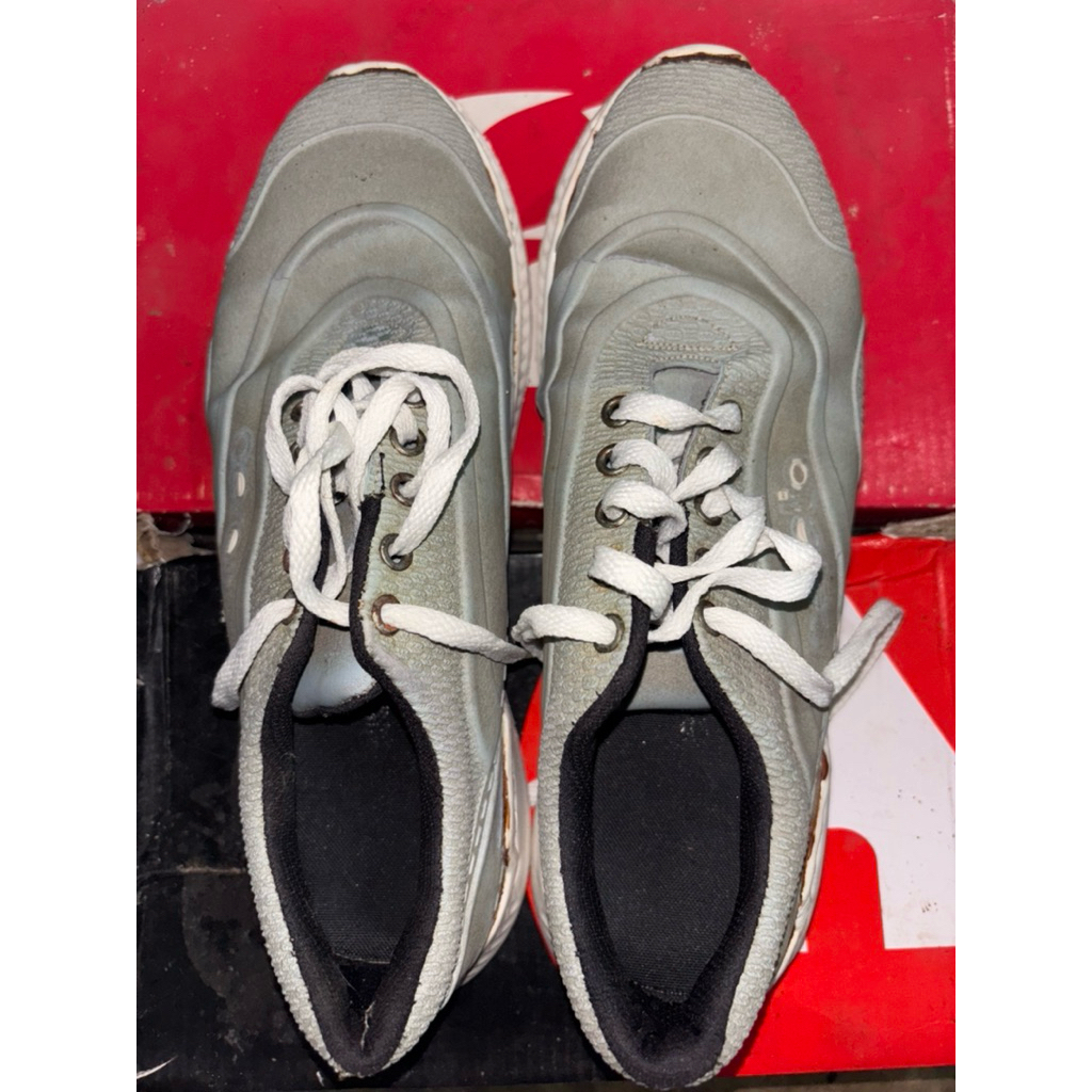 PRELOVED Sepatu Cerelia