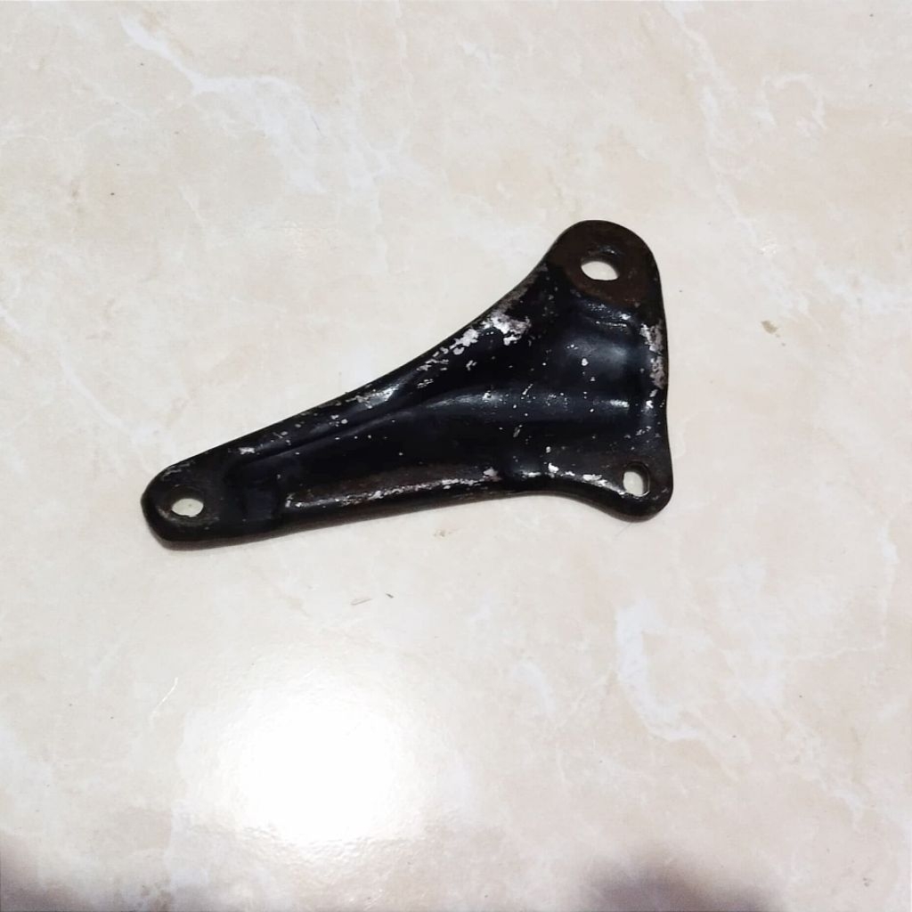 Pangkon knalpot original Honda c70 copotan / bekas