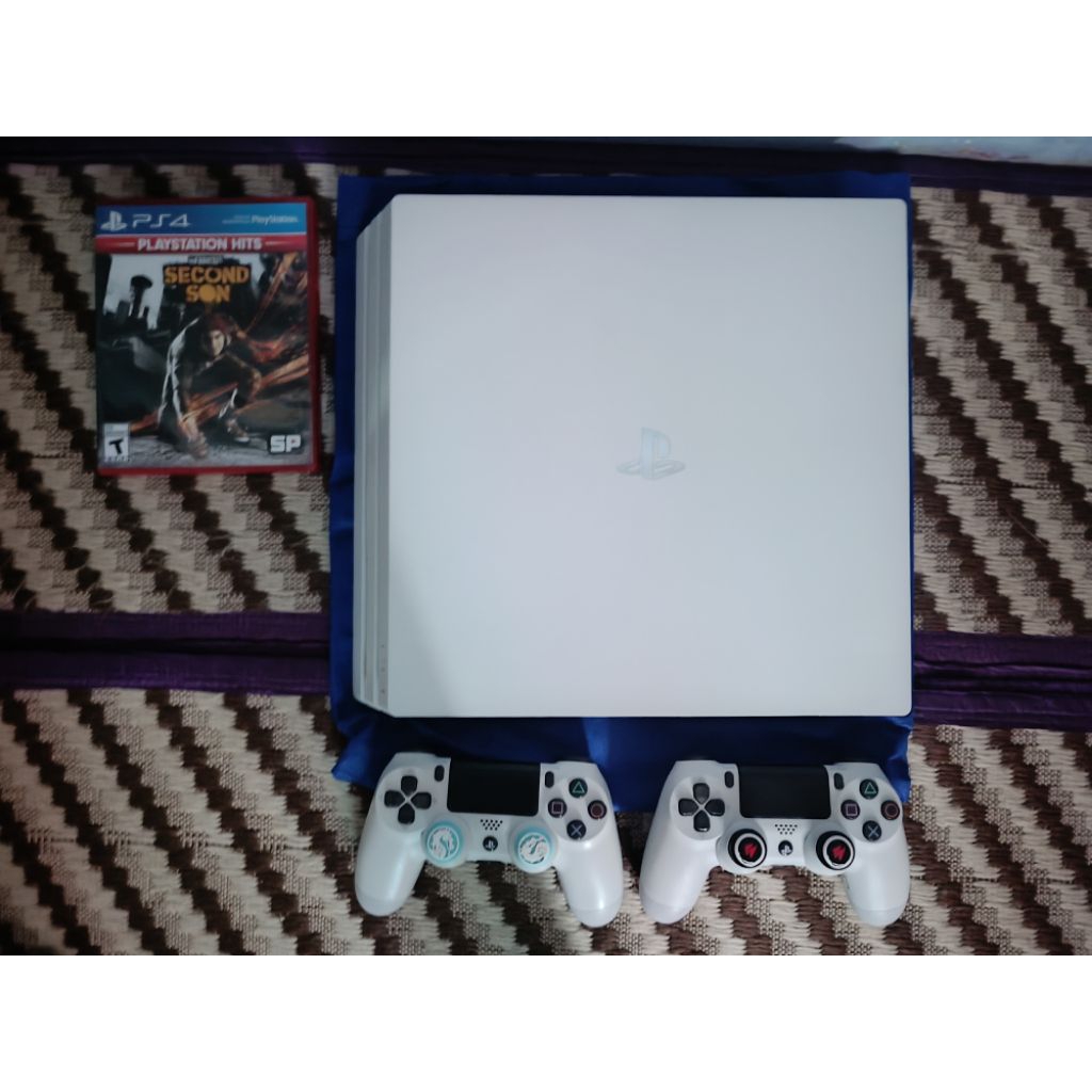 PS4 pro seri 72