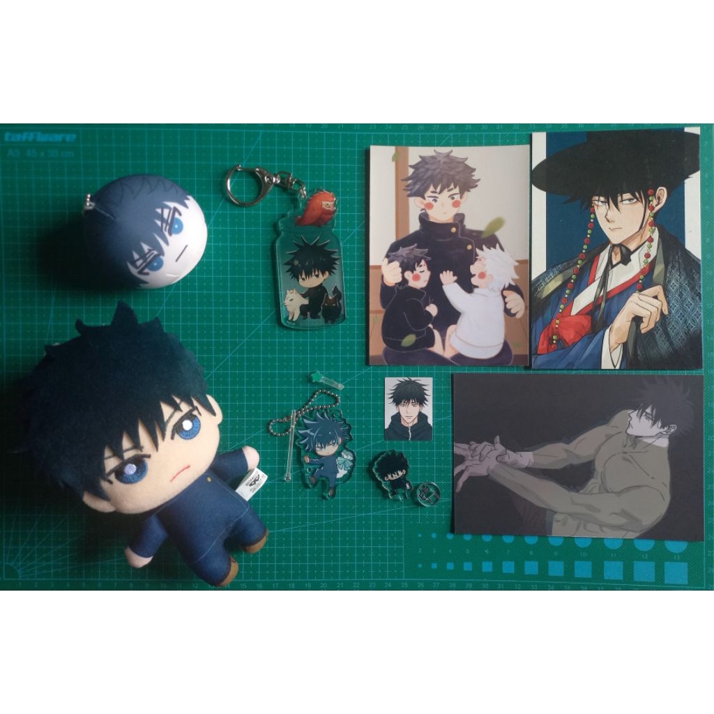 [BACA DESKRIPSI‼️] MERCEDES MEGUMI FUSHIGURO ANIME JUJUTSU KAISEN. ganci megumi. doll megumi. mini s