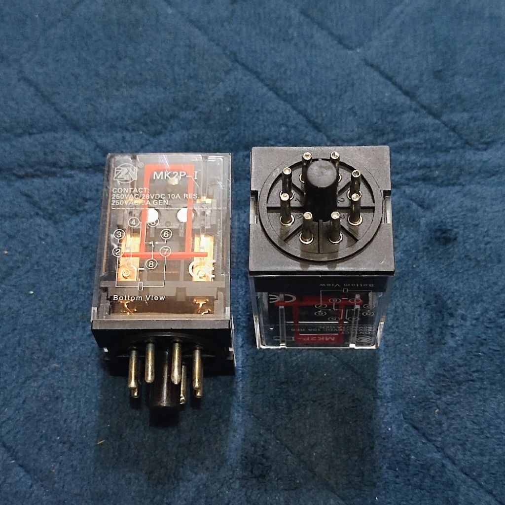 Rilay Relay 220V AC Bulat 8 Kaki