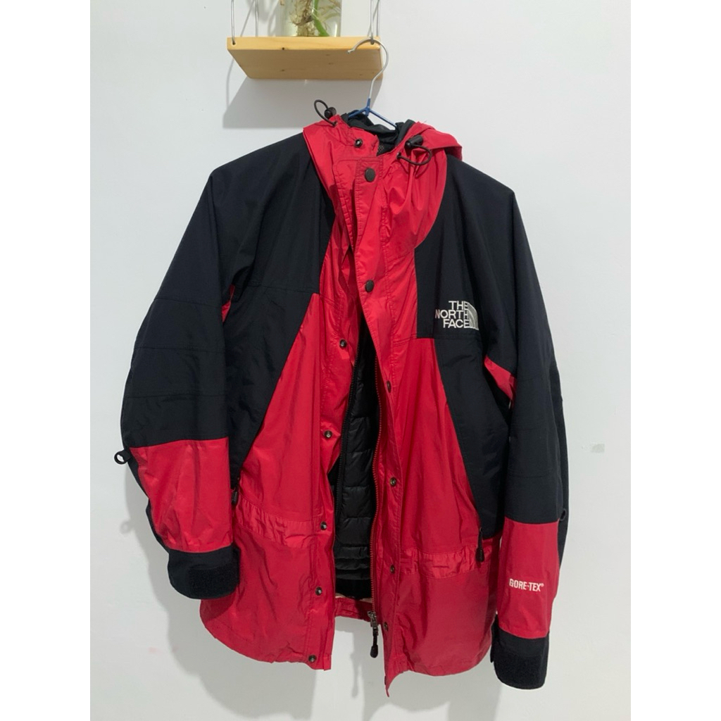 TNF vintage the north face saku dada x saku samping fjallraven fjalraven arcteryx patagonia mammut m