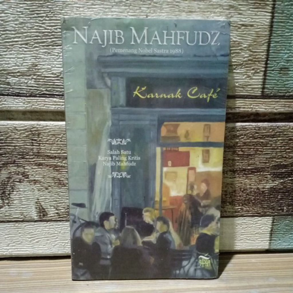Najib Mahfudz. karnak cafe.