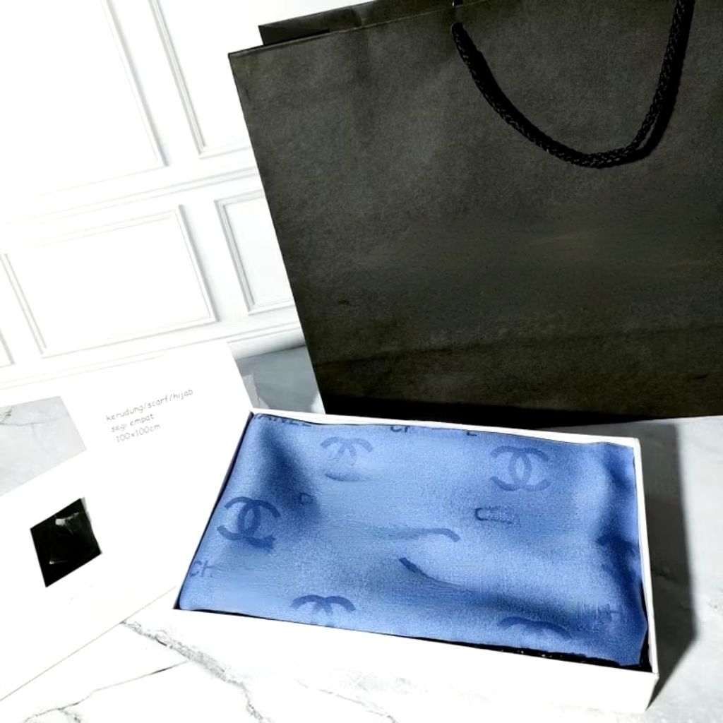 HIJAB SEGI EMPAT BRANDED/SCARF PREMIUM TERBARU DAN TERLARIS