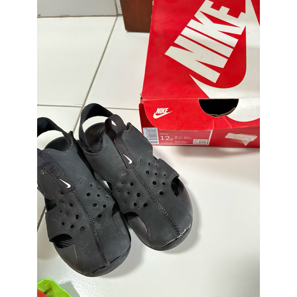 Nike Sunray Preloved Original from Mothercare