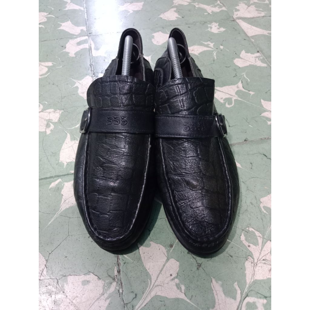 Sepatu Pancus Slip on Pria Second Original(42)