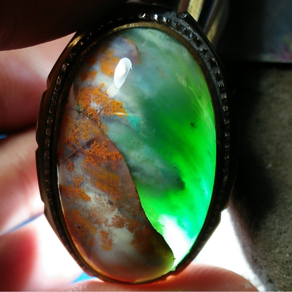 Batu Pancawarna Garut Marsih Lawasan - Cincin Pancawarna Kristal