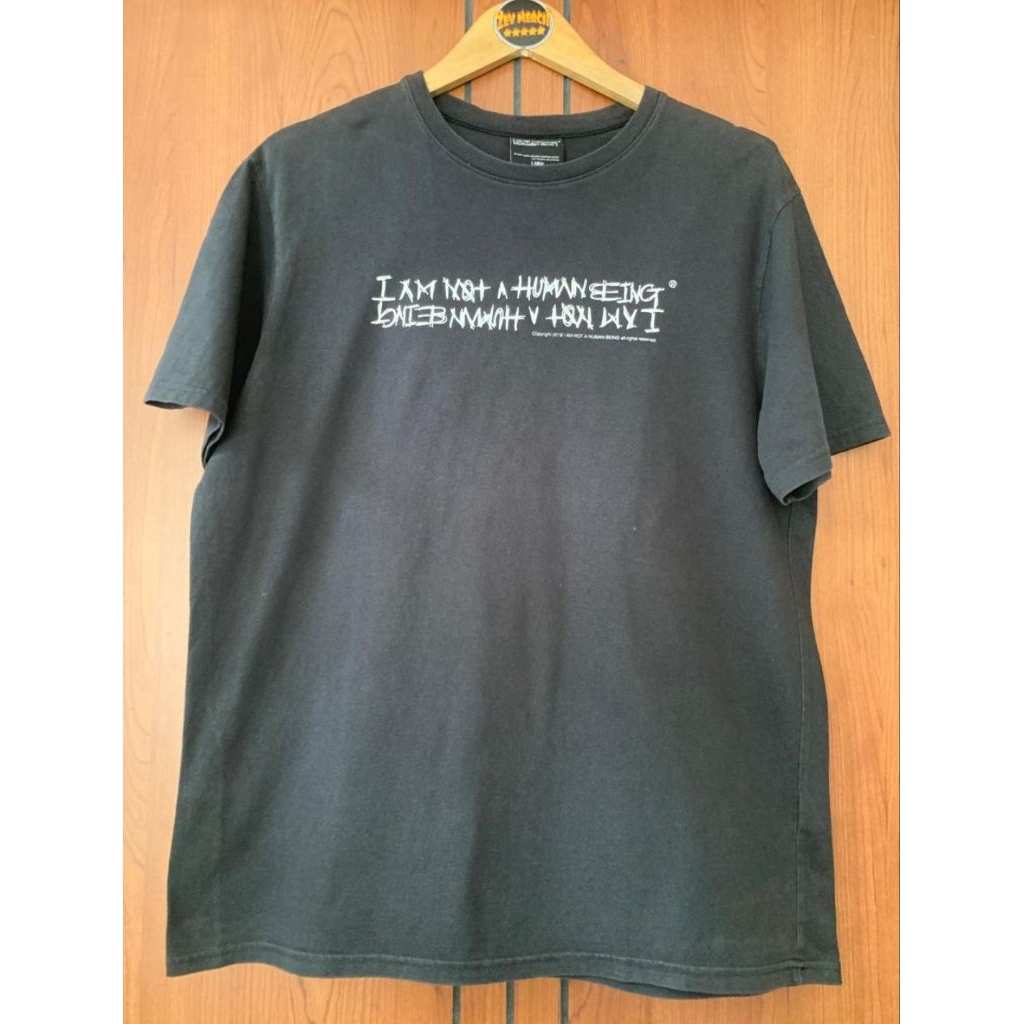 I AM NOT HUMAN BEING