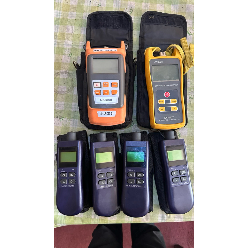 OPTICAL POWER METER DAN OPTICAL LASER SOURCE
