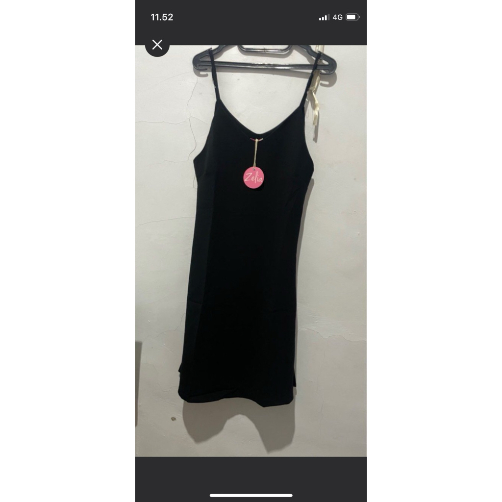 dress hitam tali spaghetti