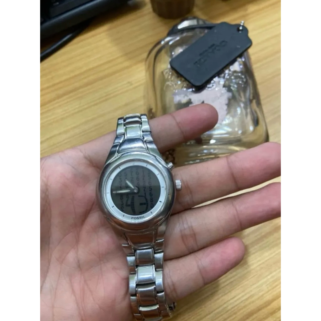 Preloved Vintage Fossil Big Tic Numberic Metrix