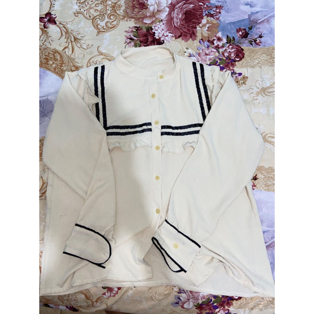 Baju blouse ootd / kuliah