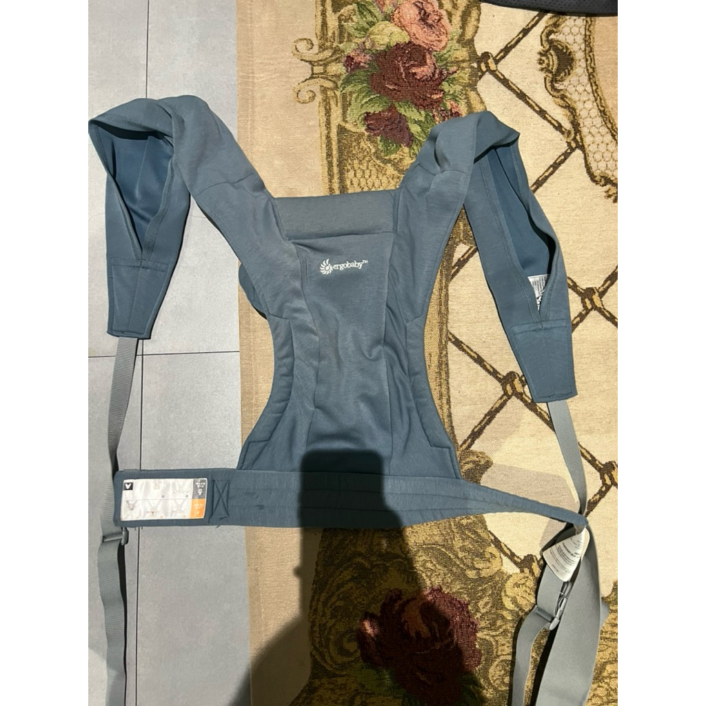 ergobaby embrace preloved