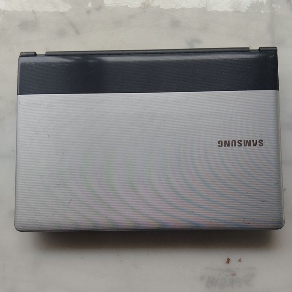 Casing Laptop Samsung NP300E42