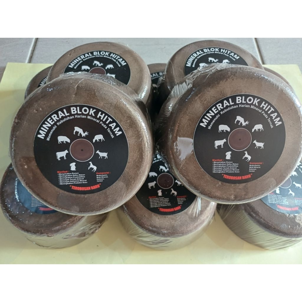 Mineral blok - Mineral Blok Hitam 1 KG - Mineral Blok Hitam Sapi - Mineral Hitam Kambing -  Mineral 