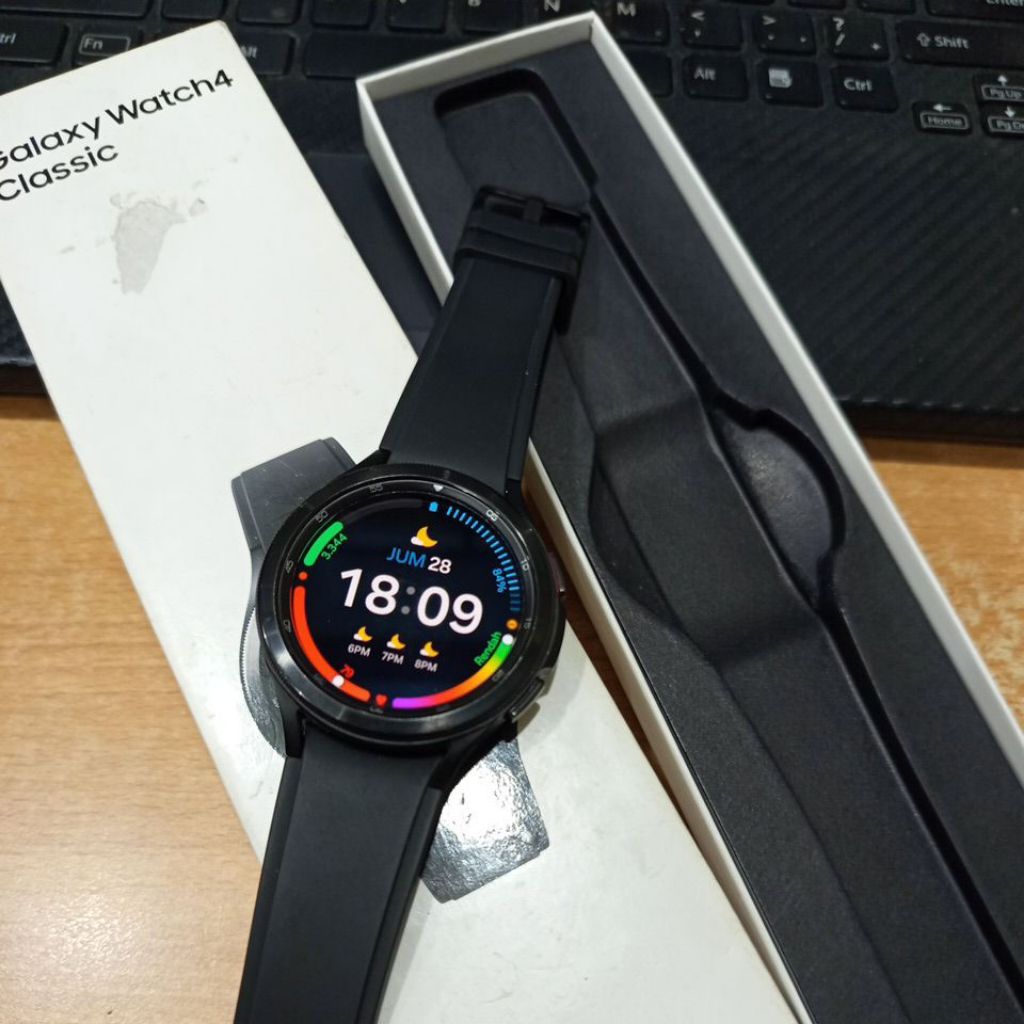 Galaxy Watch4 Classic 46mm Second Lengkap