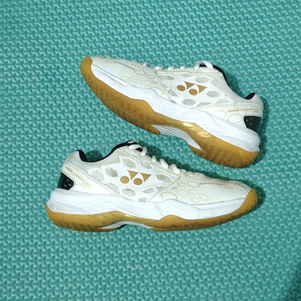 Sepatu badminton yonex SHB 101 CR white gold Original Second Size 37
