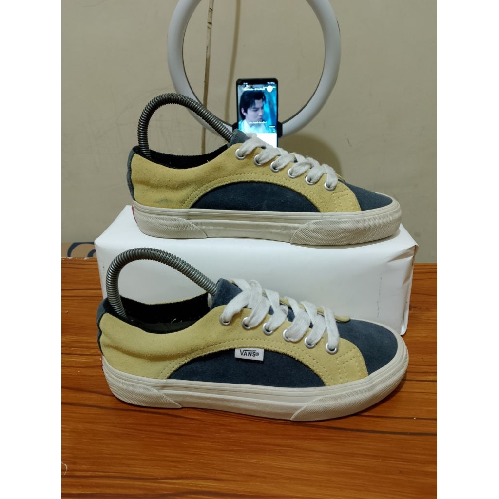 sepatu casual wanita Suede second original