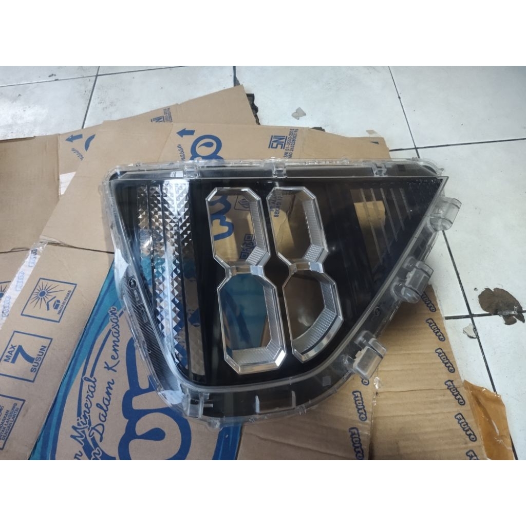 mika dan pramel kacamata dalem headlamp stargazer