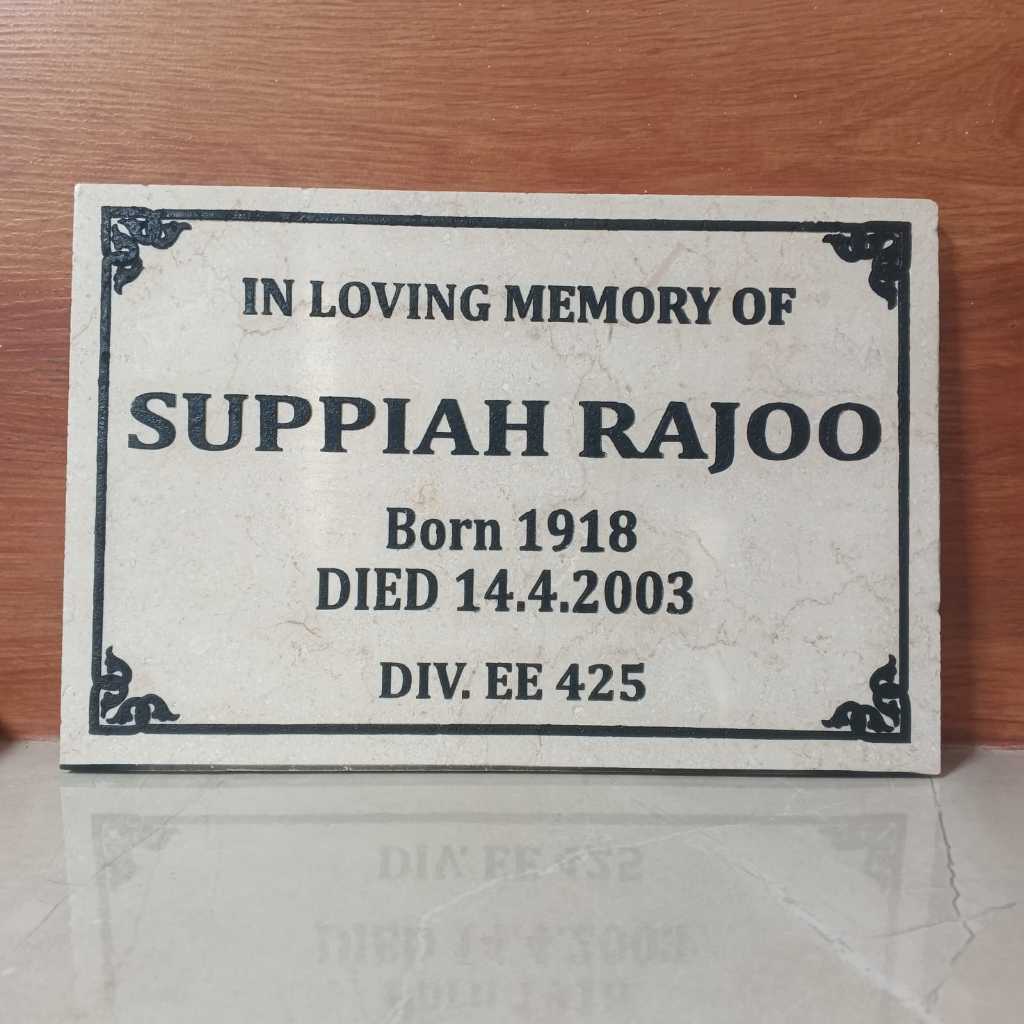 Nisan Marmer Premium – Batu Marmer Asli Kualitas Tinggi, Tahan Cuaca, Finishing Halus, Custom Nama &