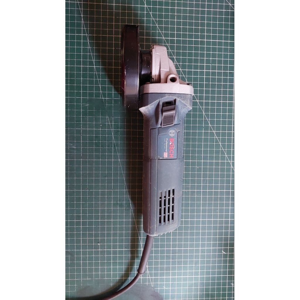 Heavy Duty Gerinda BOSCH gws 750-100 Kondisi Second Lumayan Mulus