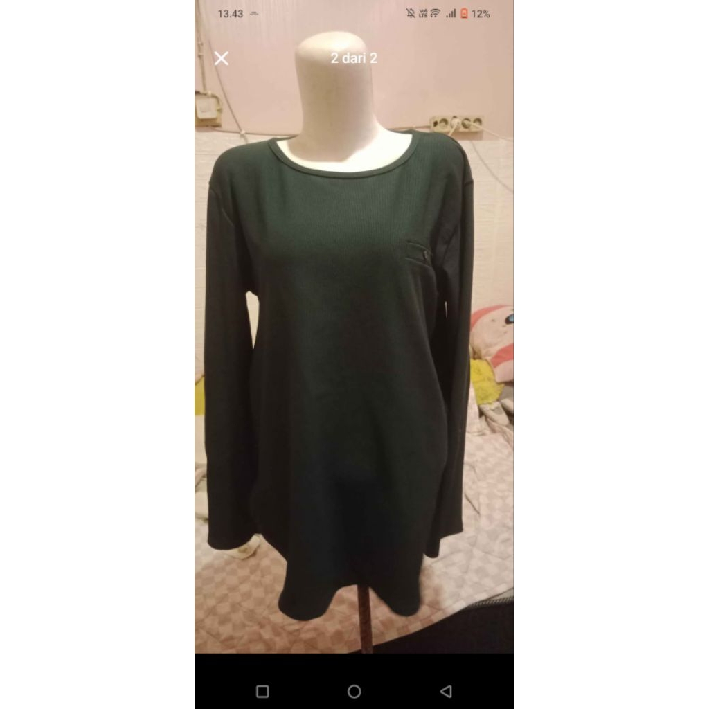 Kaos wanita phenomenal size XL warna hijau botol