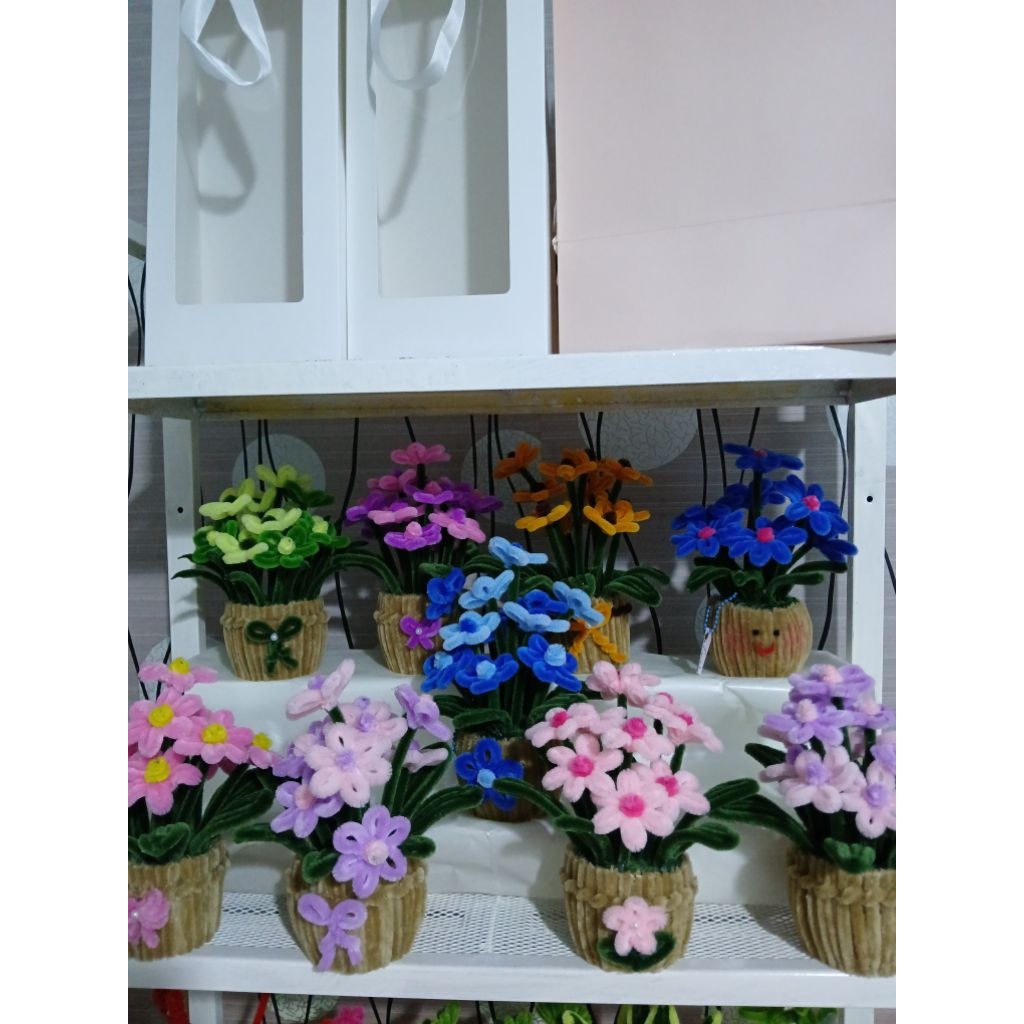 READY BATAM|| Bunga Pot Kawat Bulu Lucu || HADIAH BATAM || gift batam ready || Pot bunga kawat bulu 
