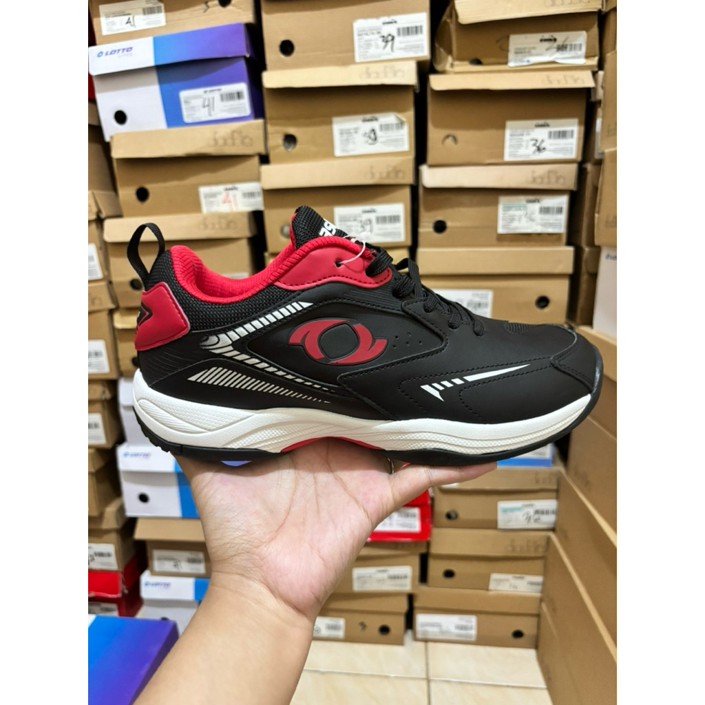 Sepatu Astec Kingdom Badminton Warna Black
