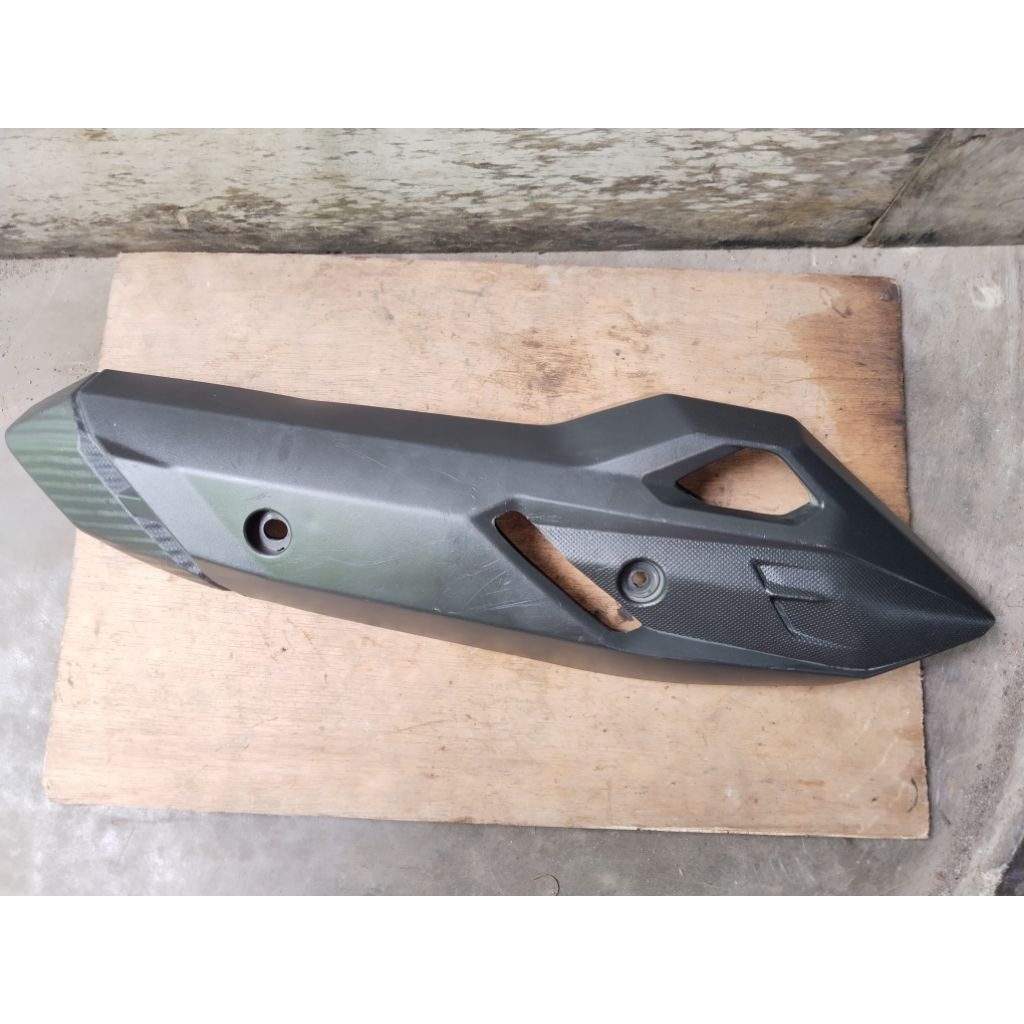 COVER KNALPOT HONDA VARIO 125-150 LED OLD TUTUP KNALPOT HONDA VARIO 125 - 150 BEKAS LAYAK PAKAI LEPA